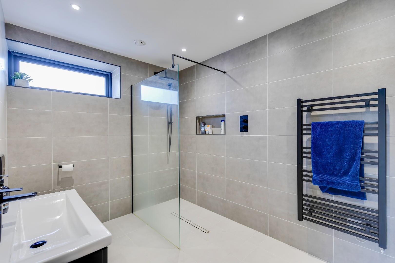 West Farm Close, Ogmore-By-Sea, Vale of Glamorgan, CF32 0PT